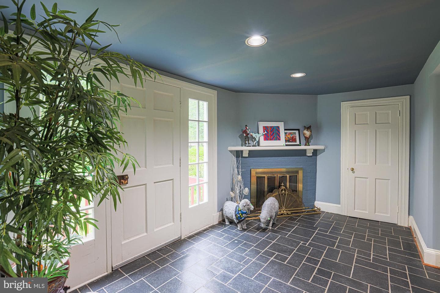 10634 Park Heights Avenue photo 3