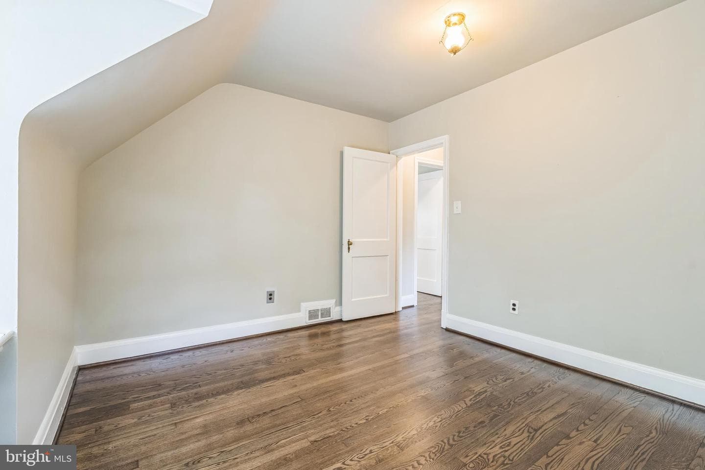 2504 Parkview Road photo 25