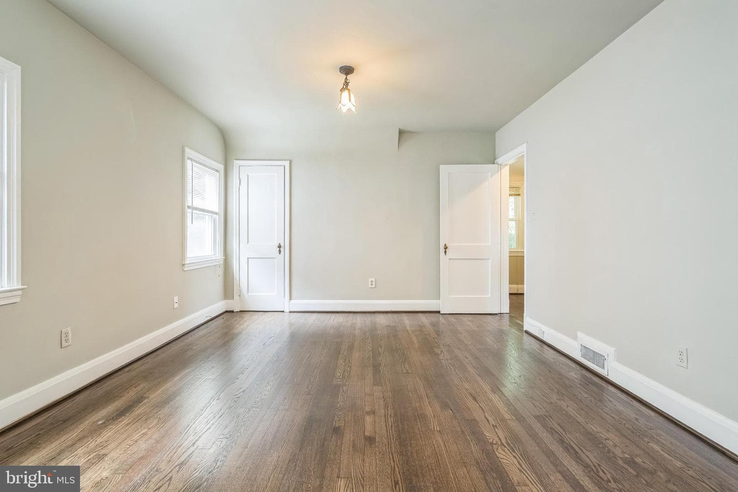 2504 Parkview Road photo 30