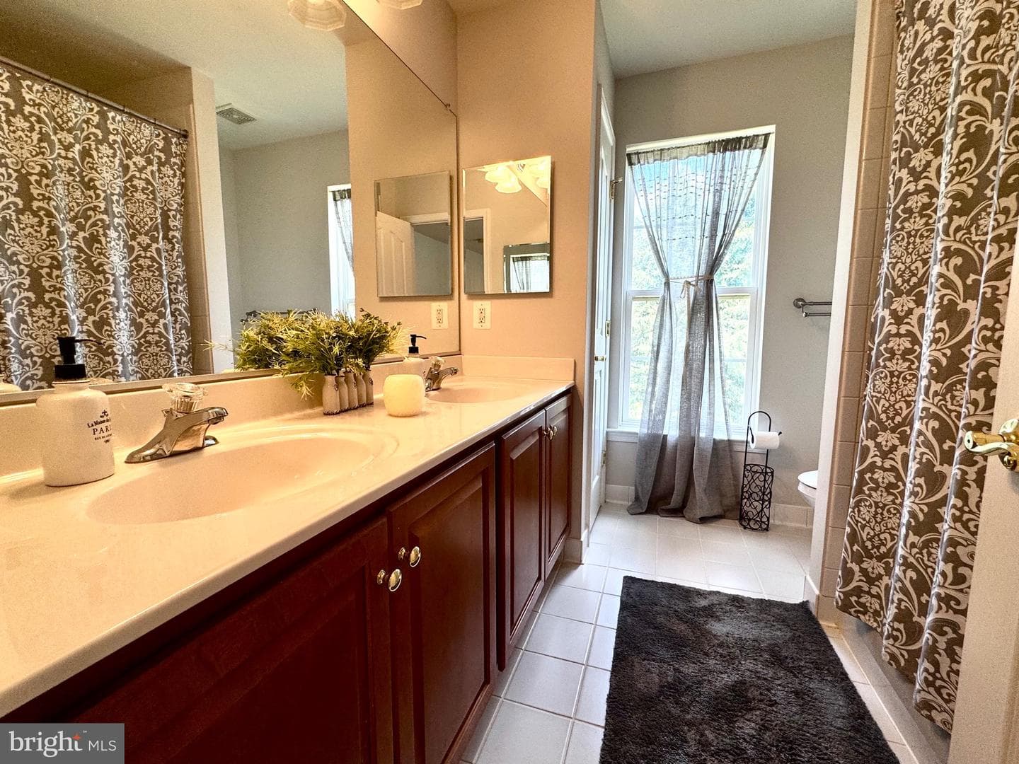 713 Jaclyn Circle photo 38