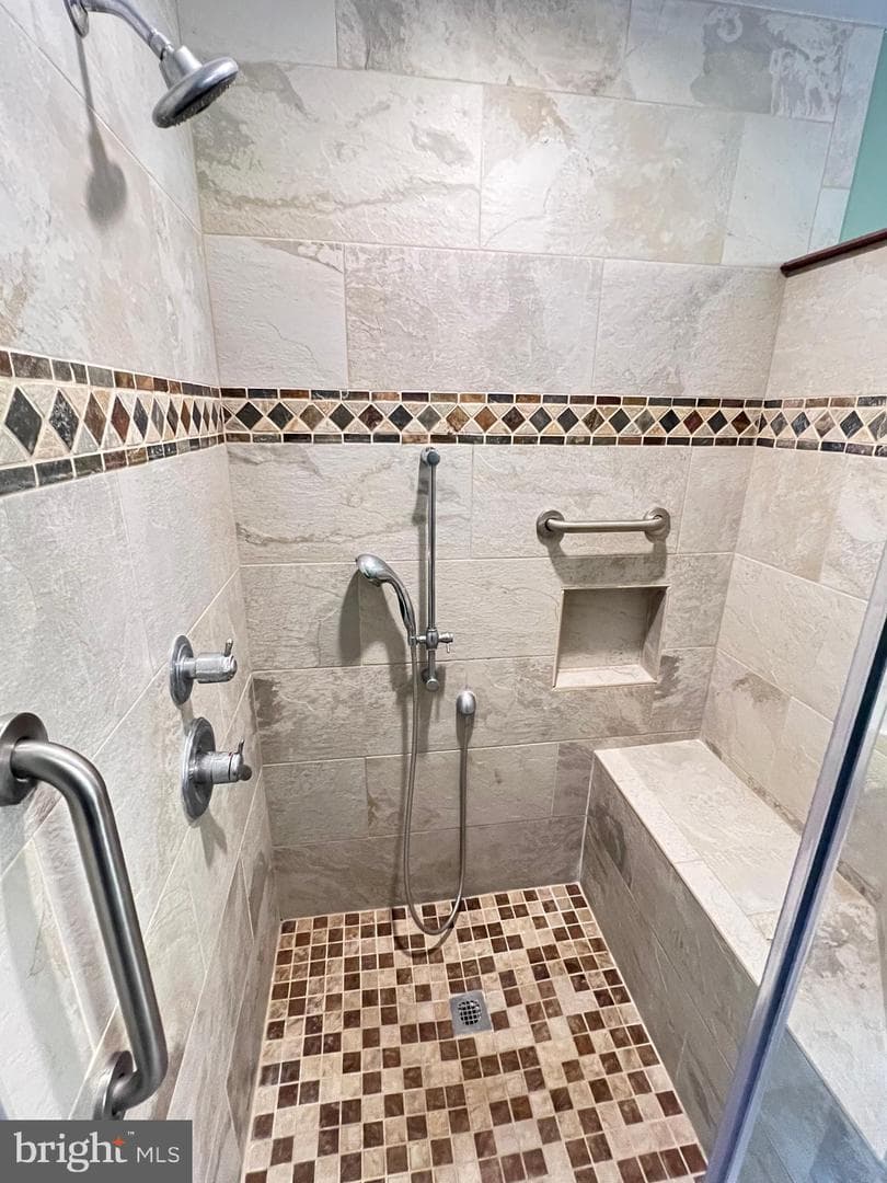 1103 Cawdor Court photo 44