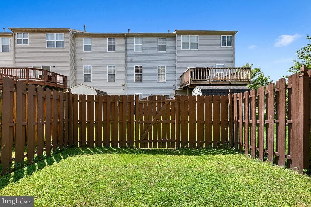 668 Luthardt Road photo 36