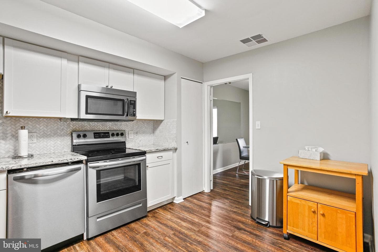 4 Candlemaker Court #301 photo 2