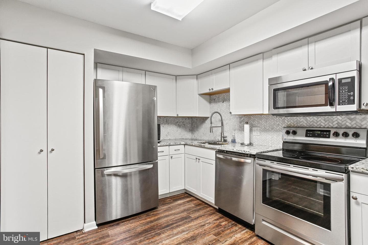 4 Candlemaker Court #301 photo 4