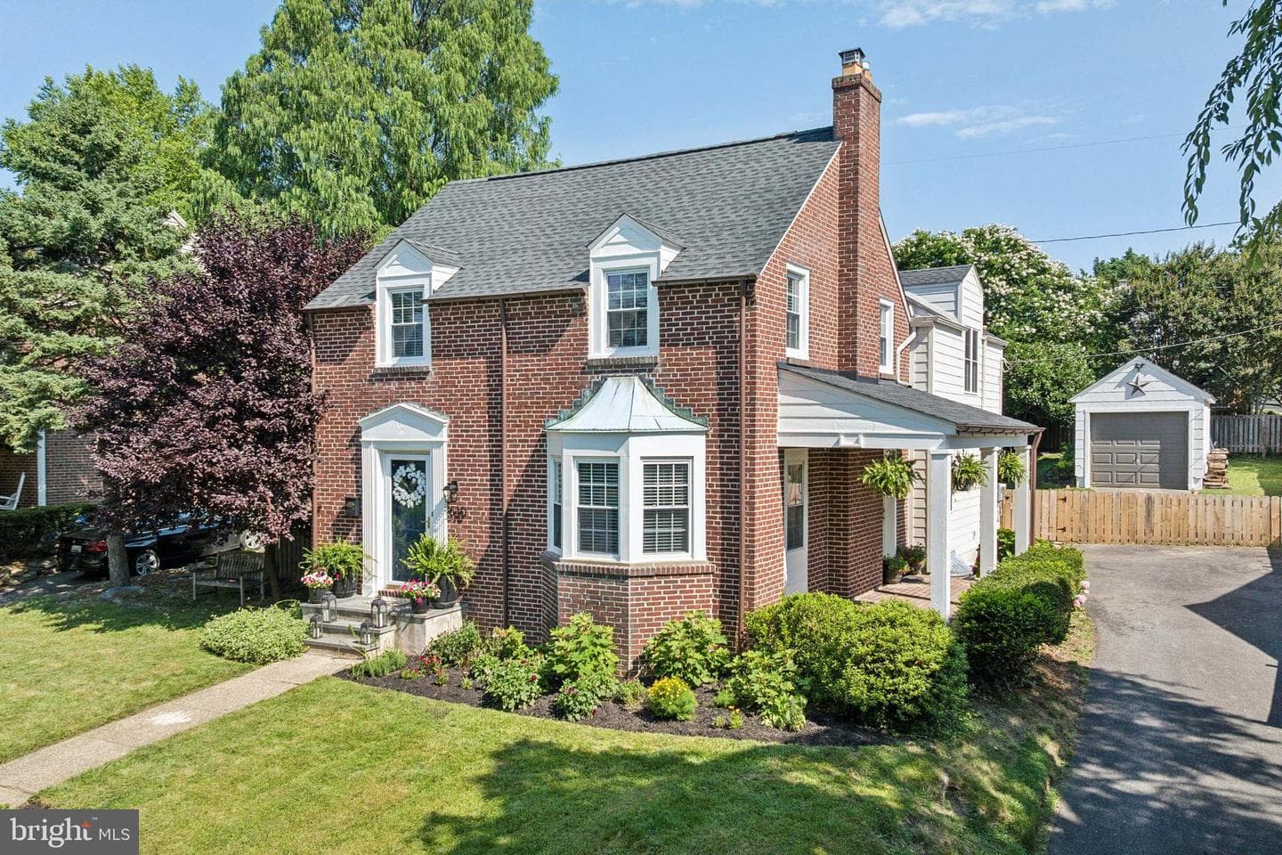 510 Sussex Road photo 2