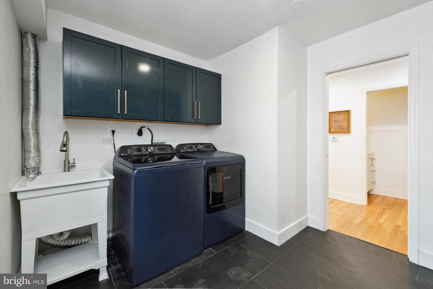 510 Sussex Road photo 20