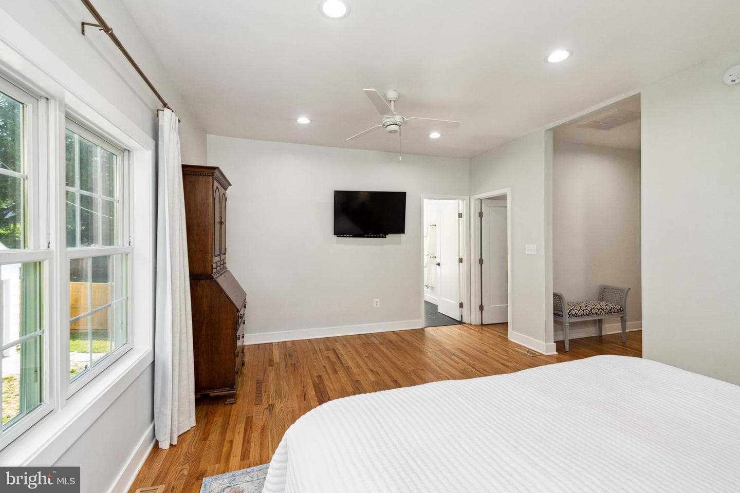 510 Sussex Road photo 23