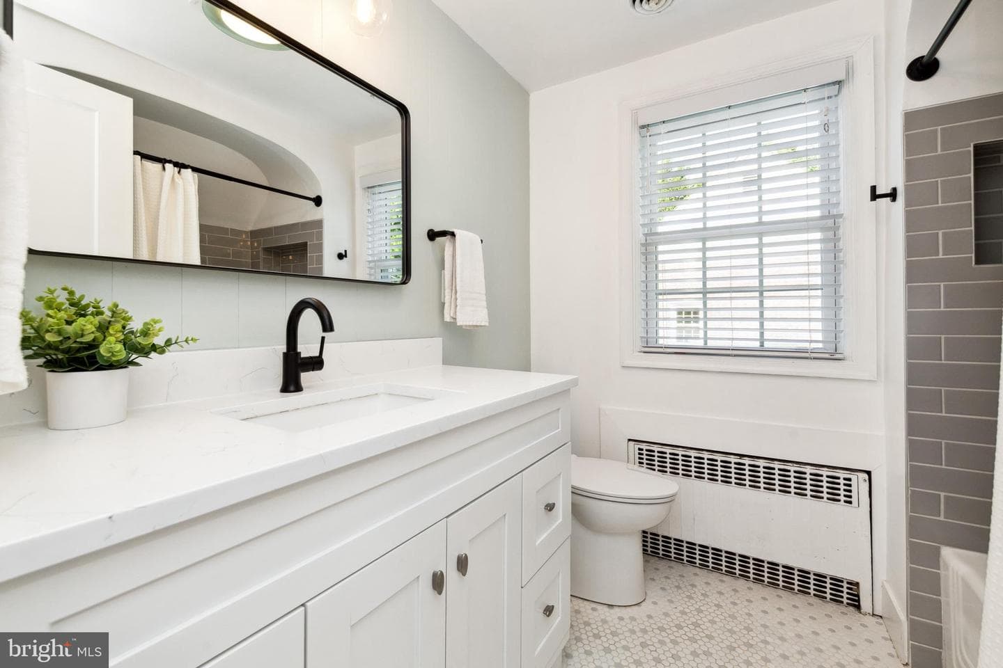 510 Sussex Road photo 30