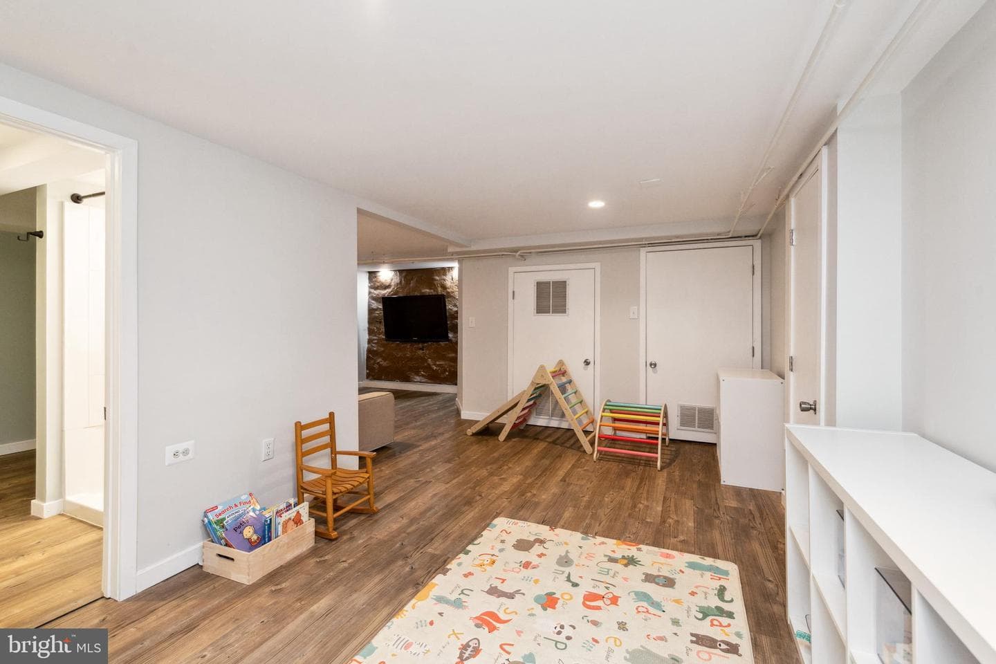 510 Sussex Road photo 37