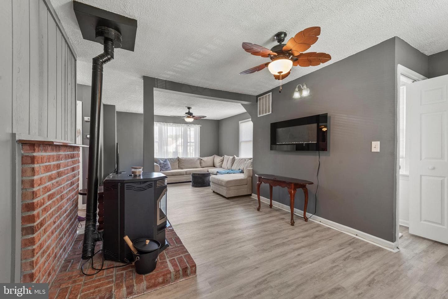 540 Woodlynn Terrace photo 4