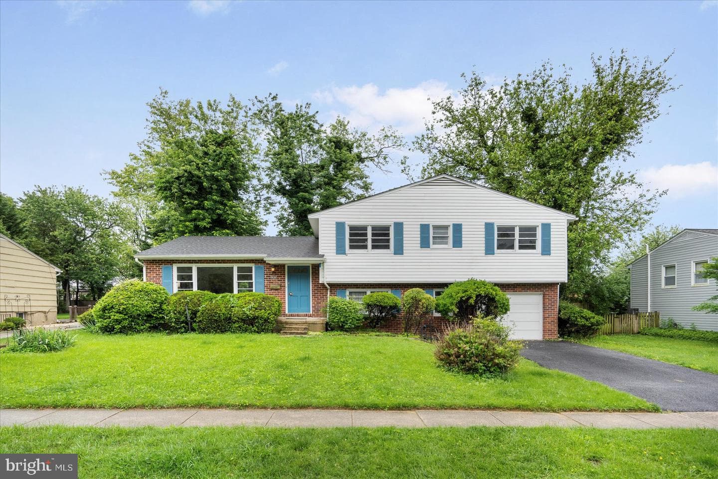 8511 Valleyfield Road photo 2