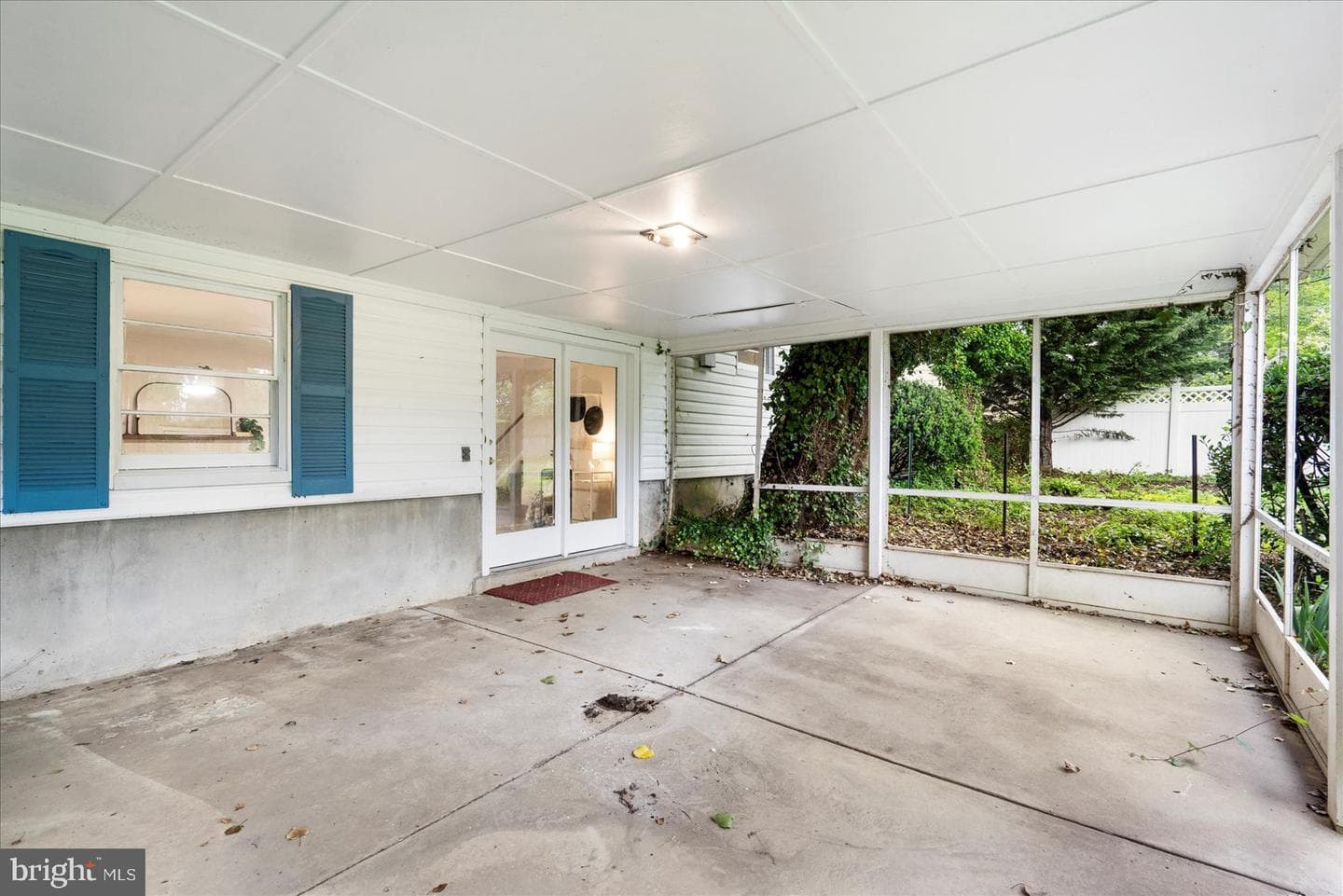 8511 Valleyfield Road photo 42