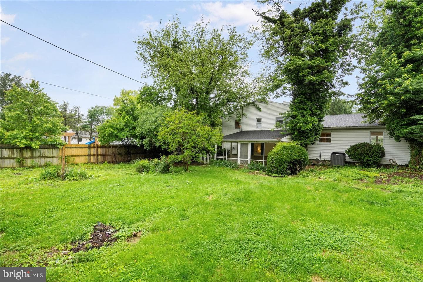 8511 Valleyfield Road photo 46