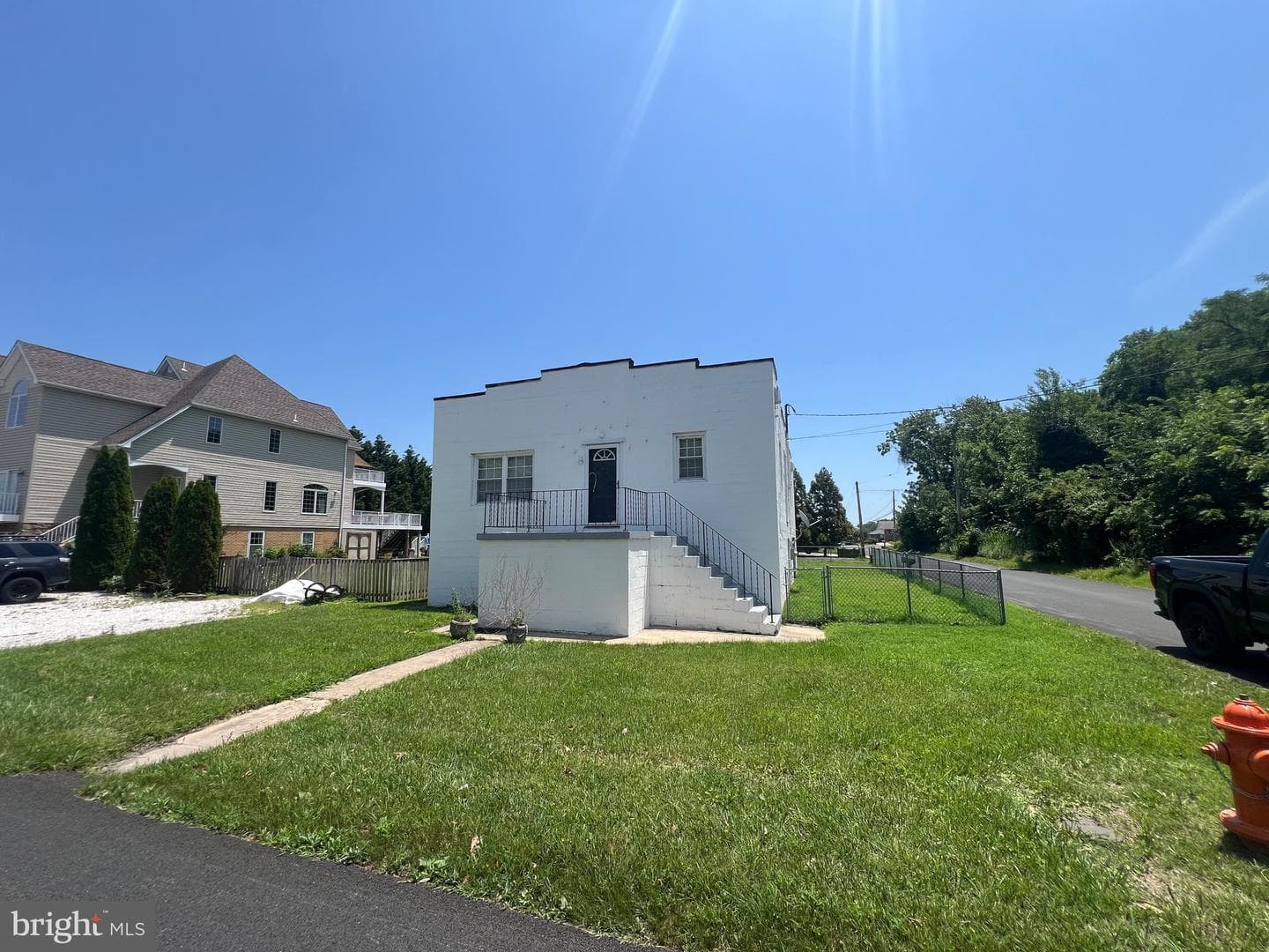 9015 Cuckold Point Road photo 2