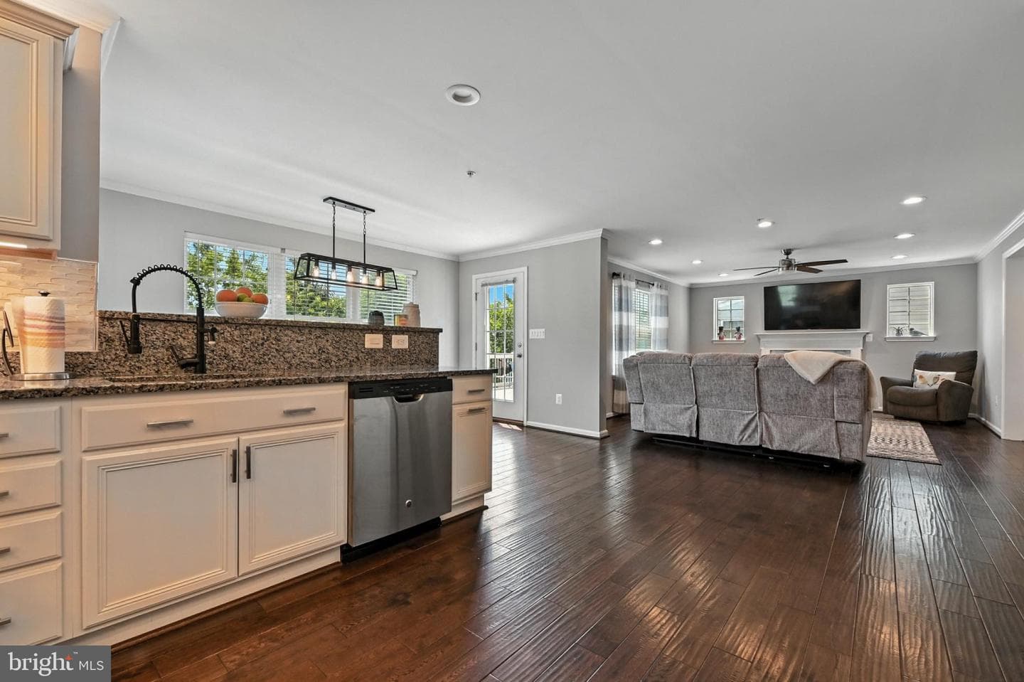 2308 Estate Avenue photo 10