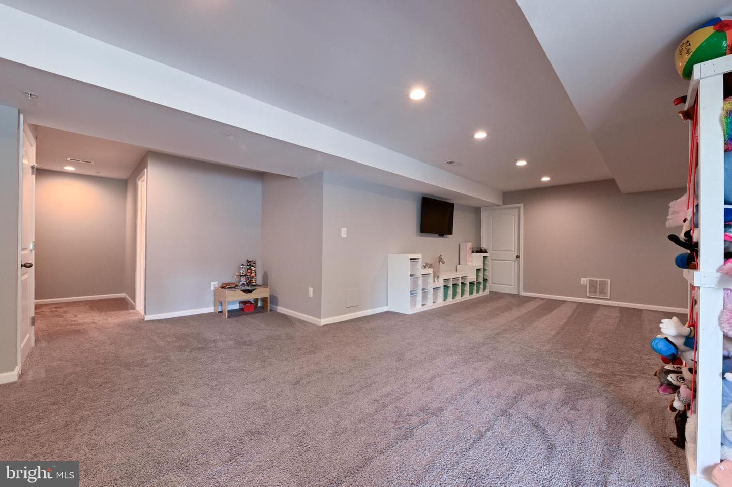 2308 Estate Avenue photo 32