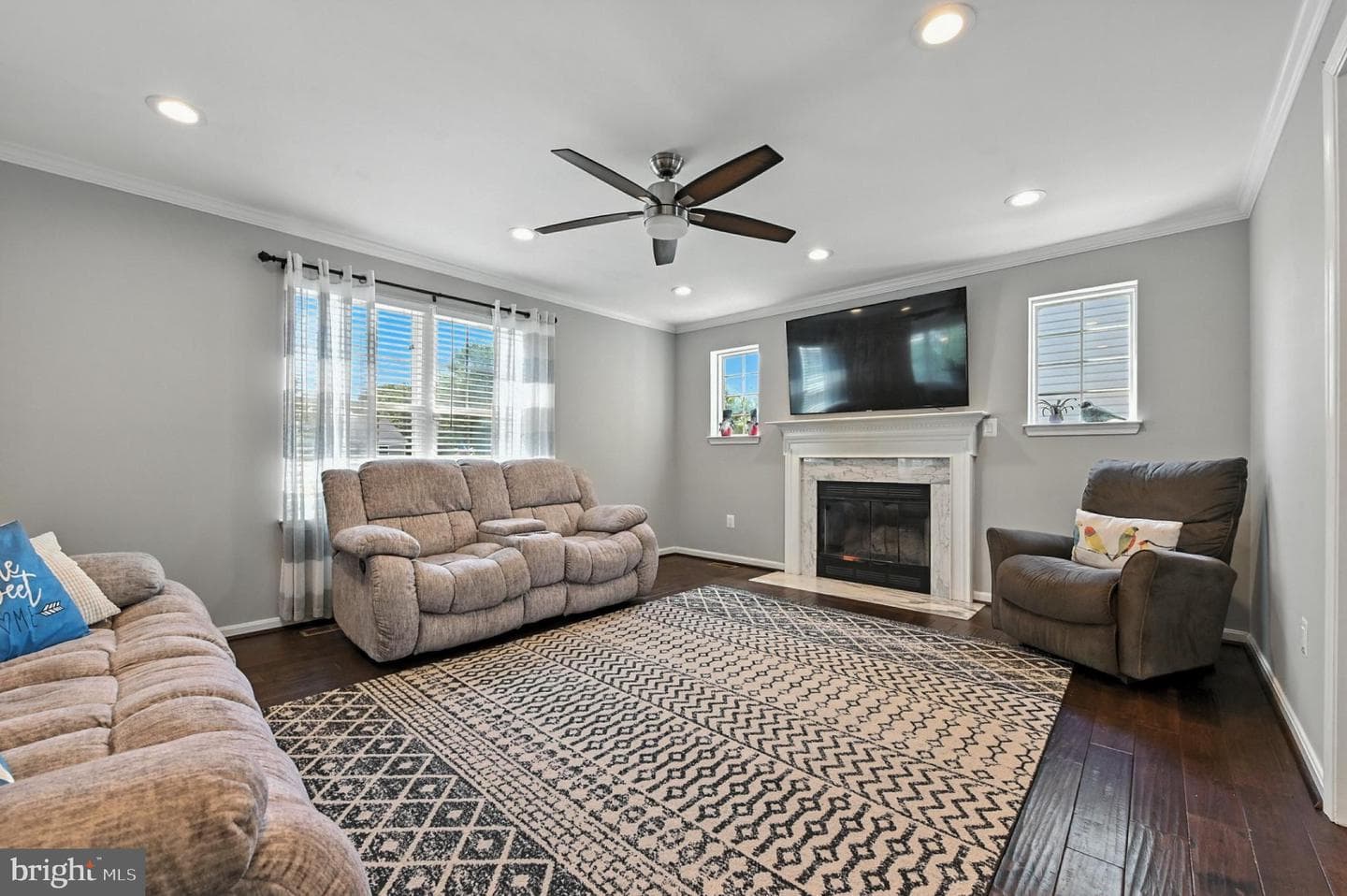 2308 Estate Avenue photo 5