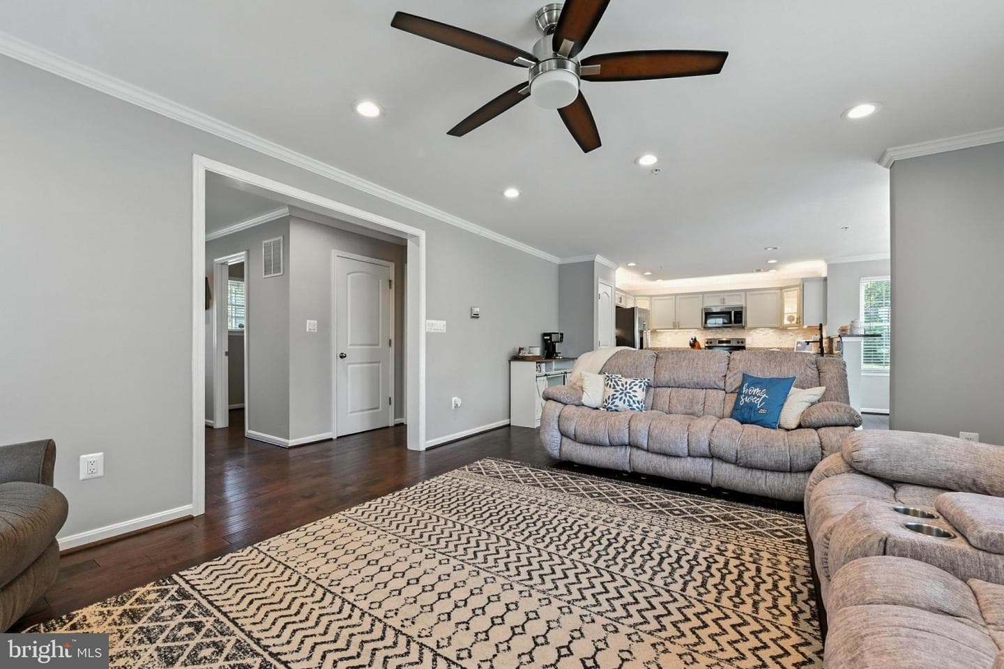 2308 Estate Avenue photo 6