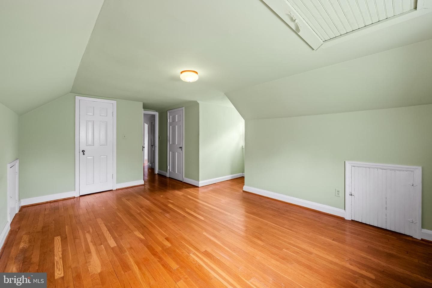 816 Ridgeleigh Road photo 24