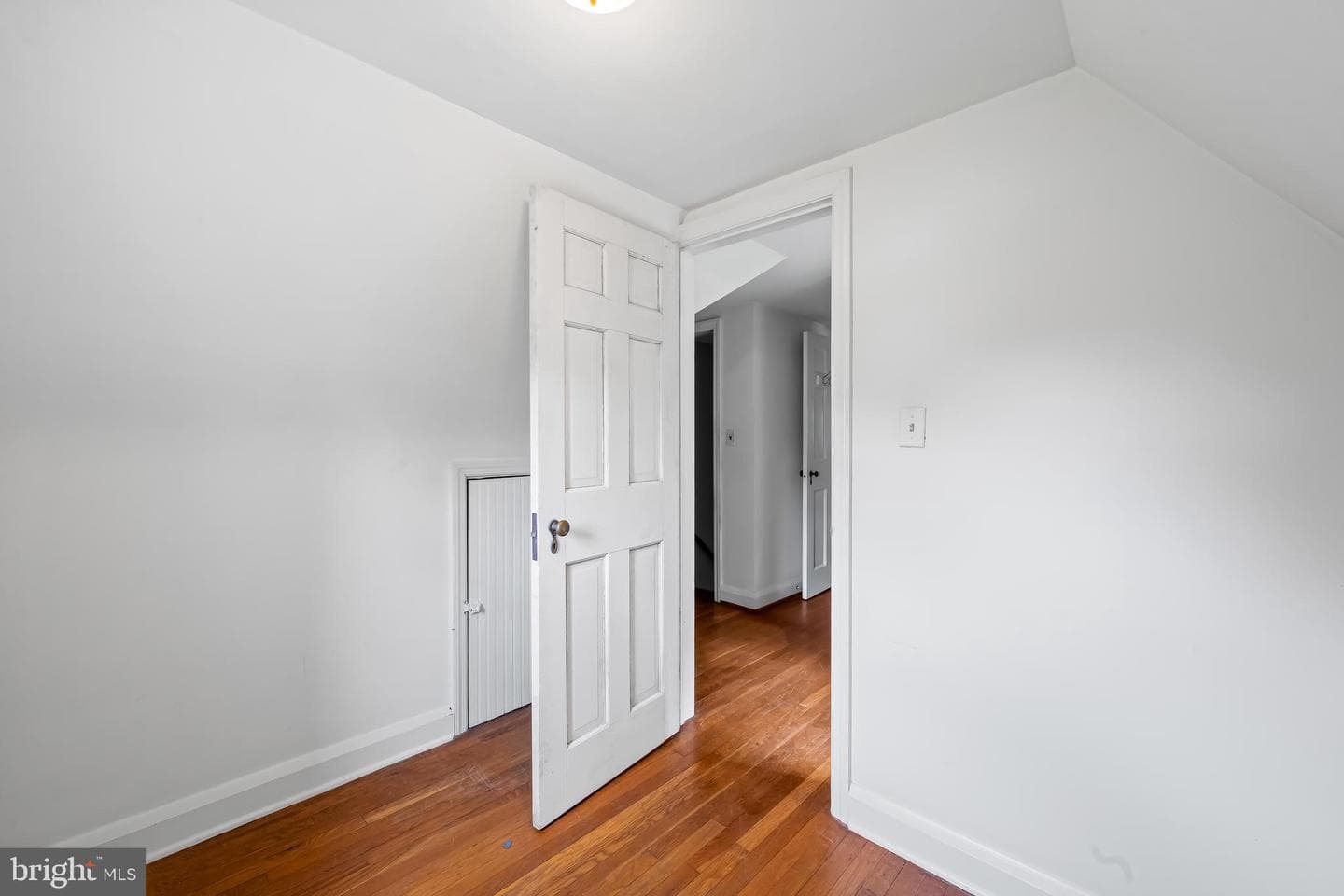 816 Ridgeleigh Road photo 27