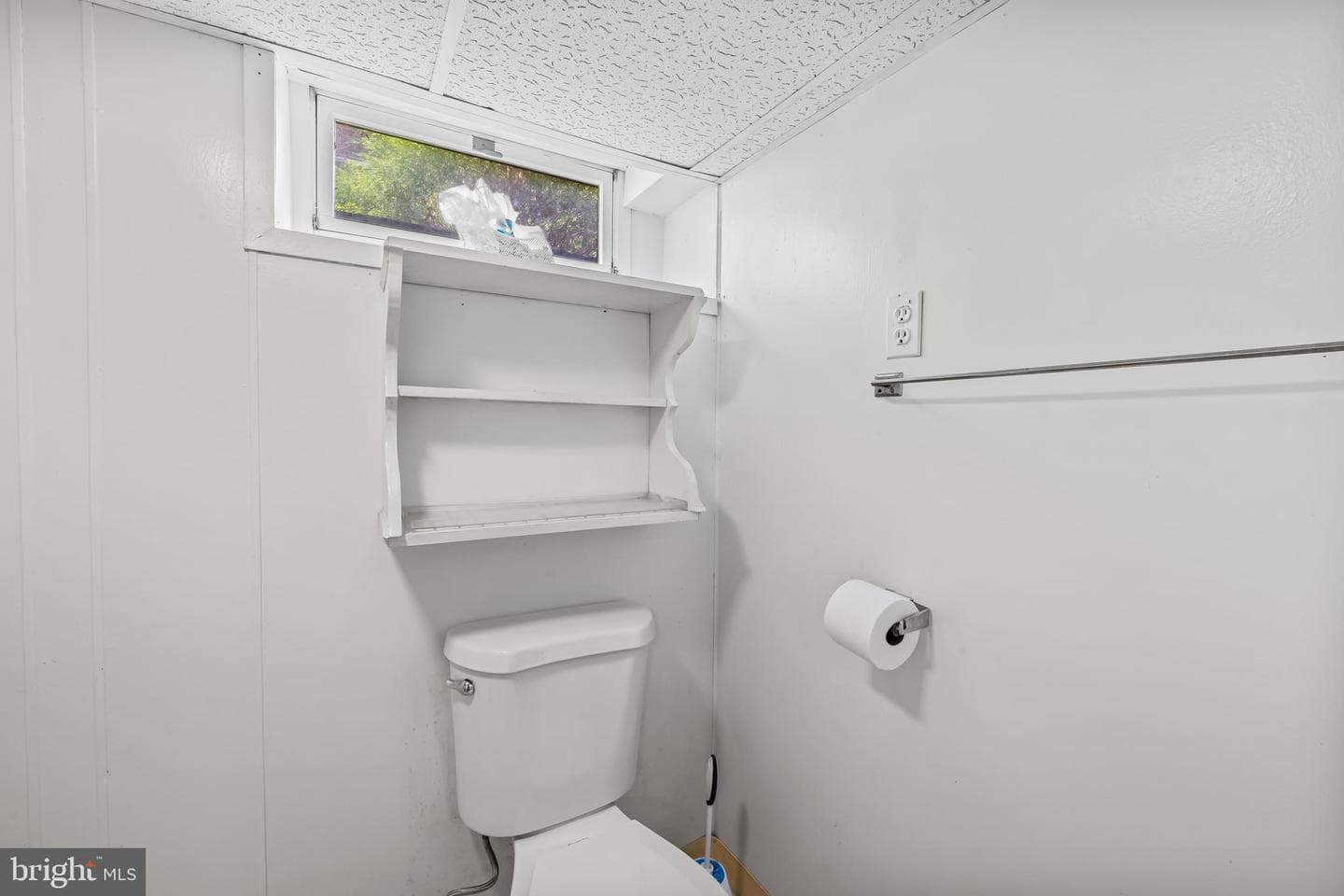 816 Ridgeleigh Road photo 36