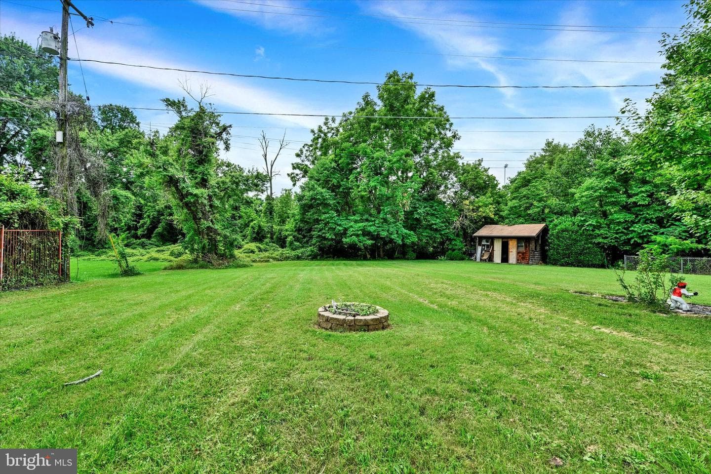 1205 Locust Avenue photo 28