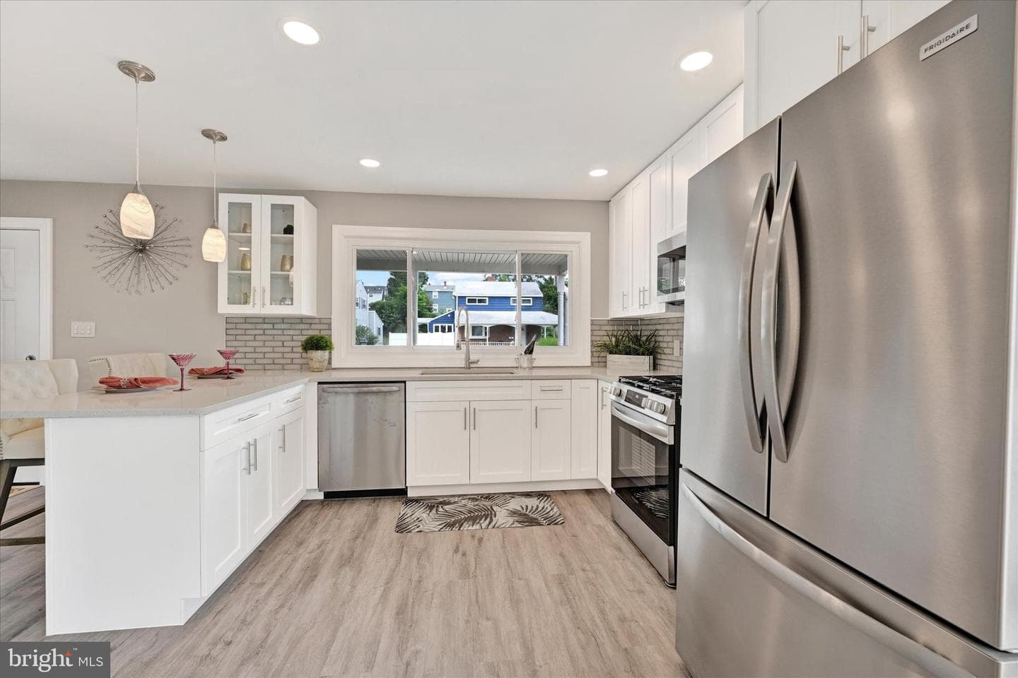 1205 Locust Avenue photo 8