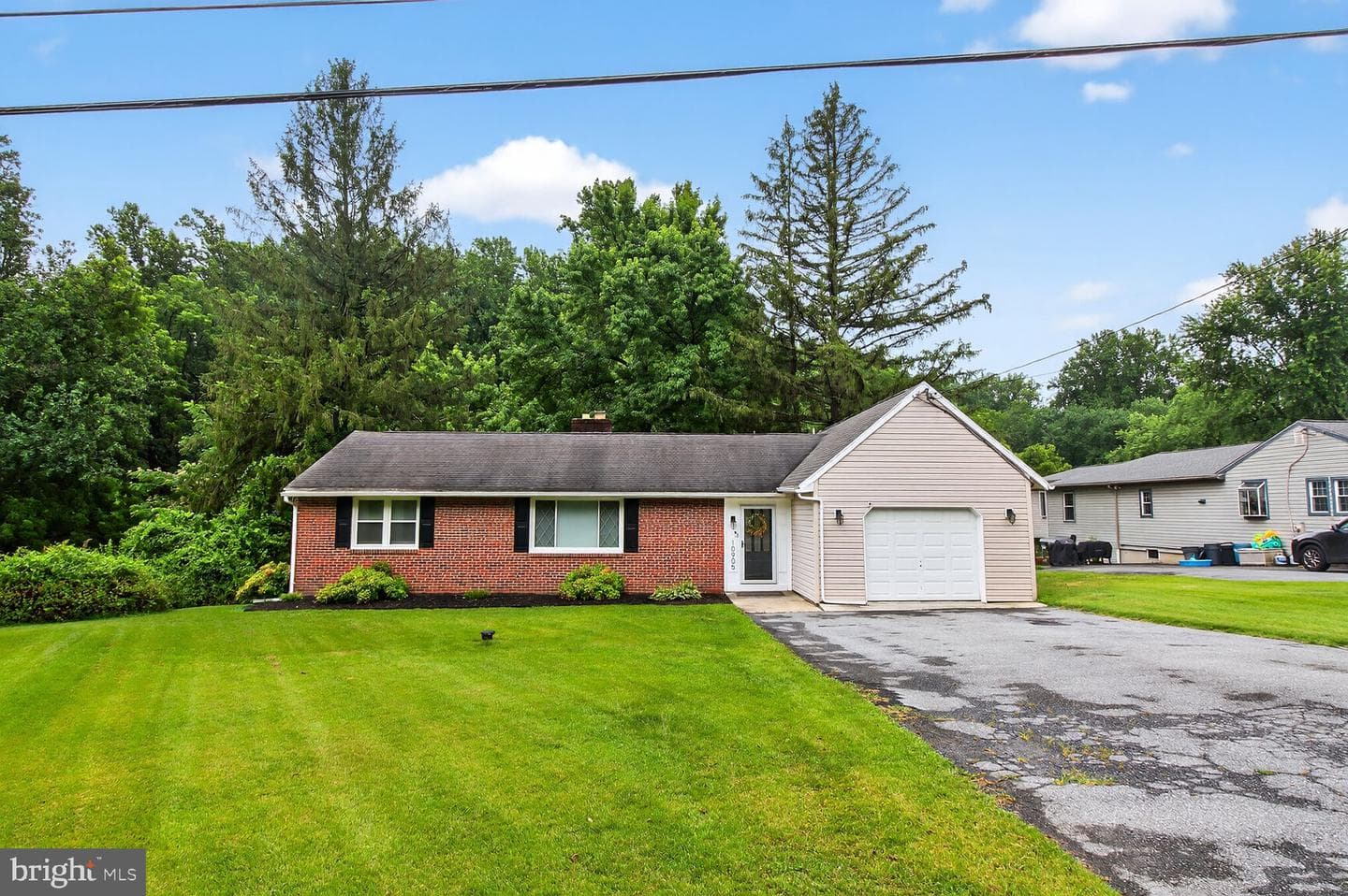 10905 Steffeny Road photo 2