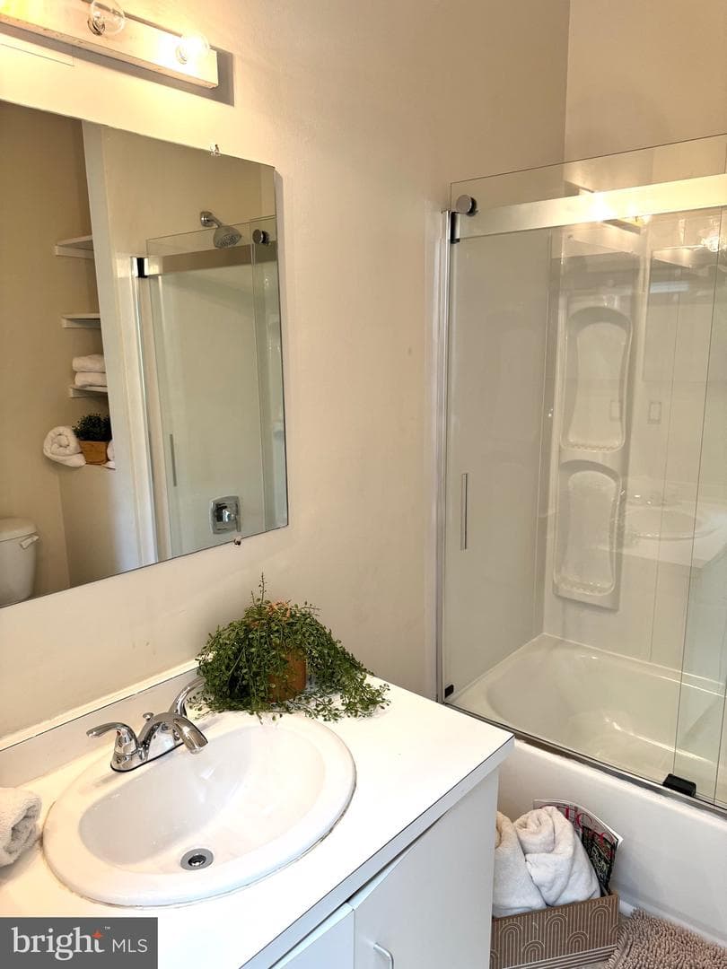 7252 Brookfalls Terrace photo 25