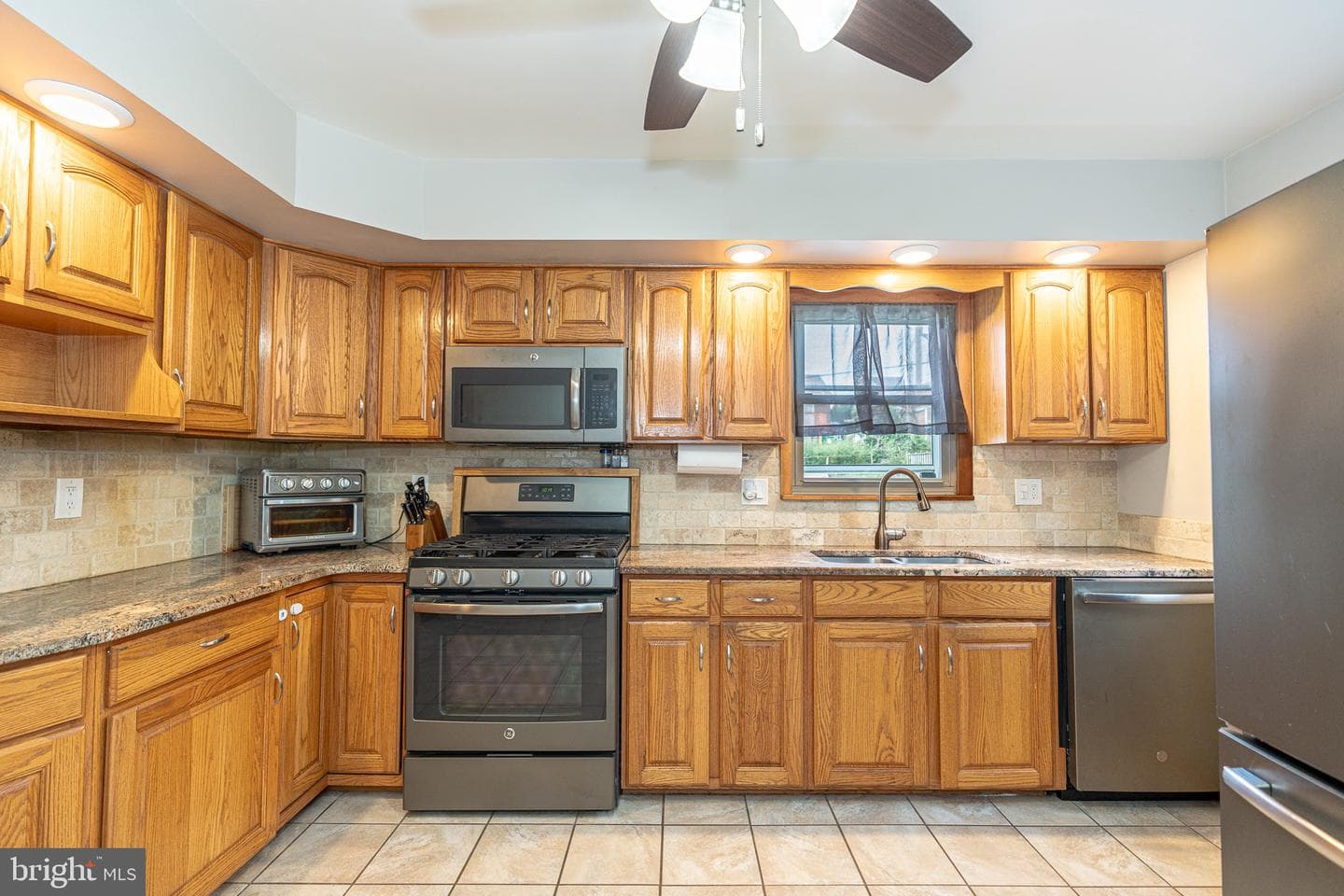 1510 Seling Avenue photo 7