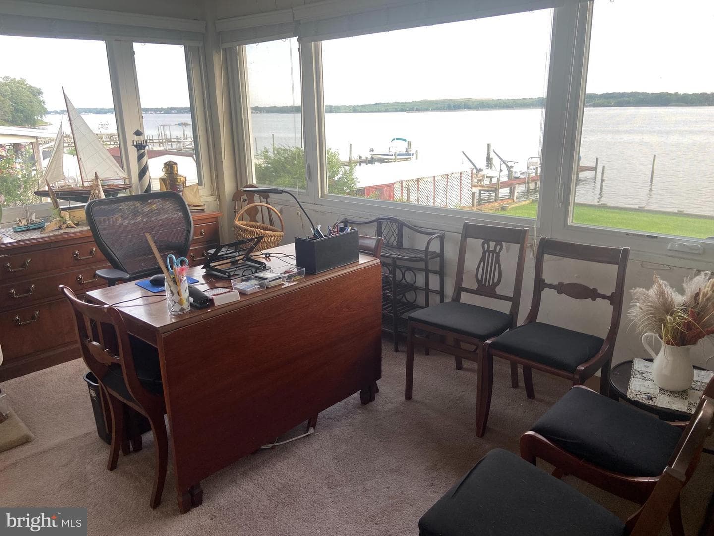 306 Riverside Drive photo 16