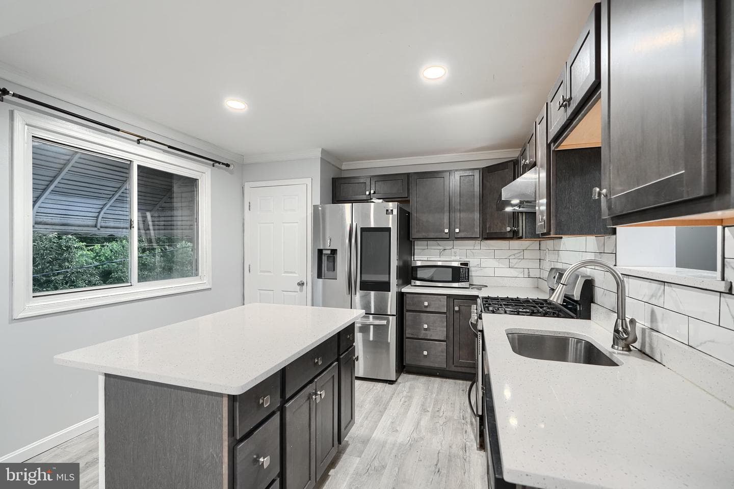 5511 Daybreak Terrace photo 12