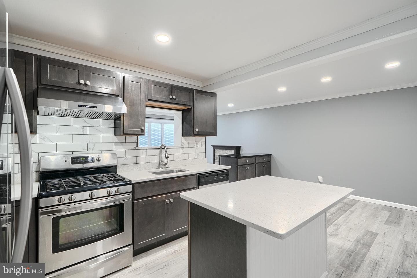 5511 Daybreak Terrace photo 14
