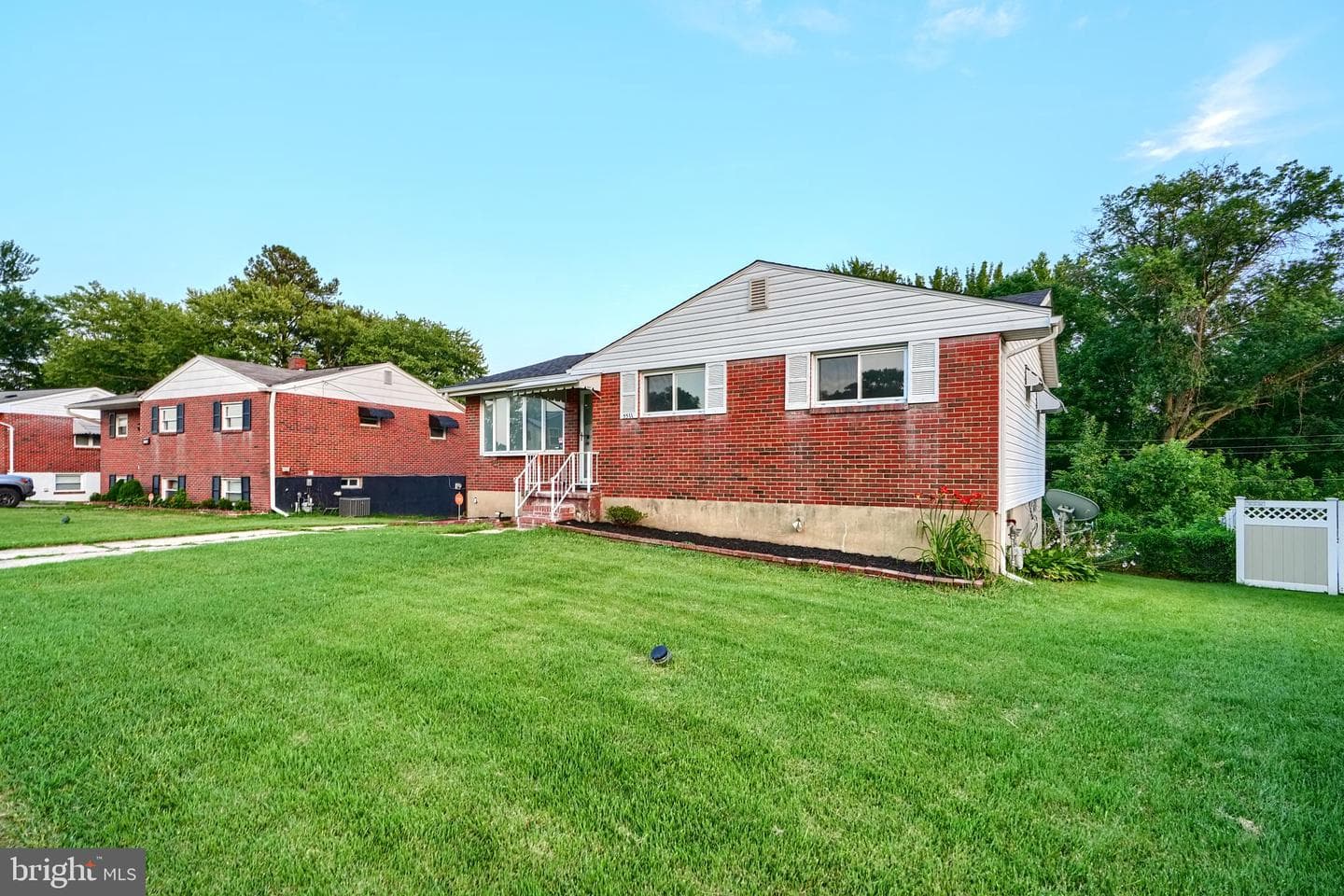 5511 Daybreak Terrace photo 3