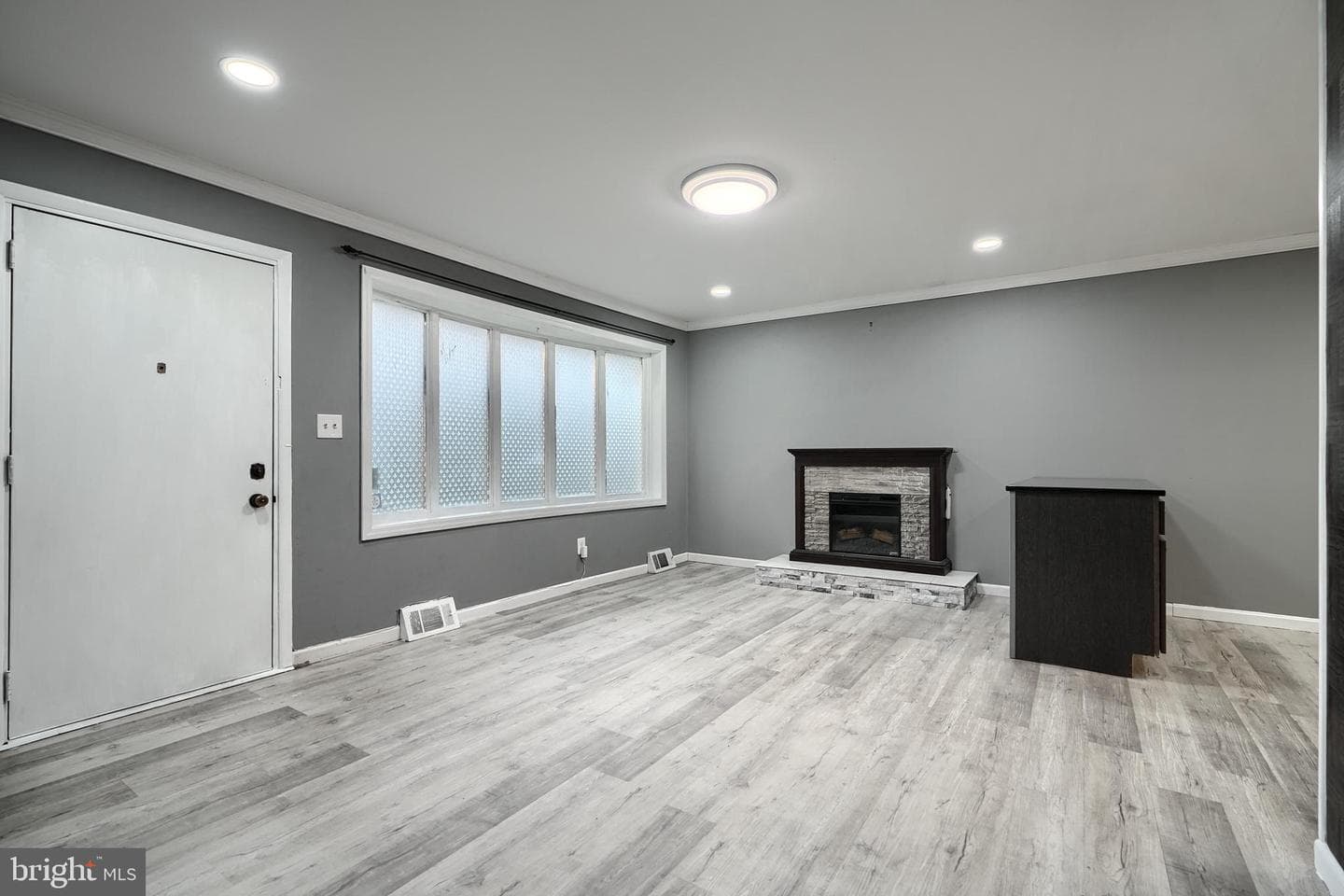 5511 Daybreak Terrace photo 7