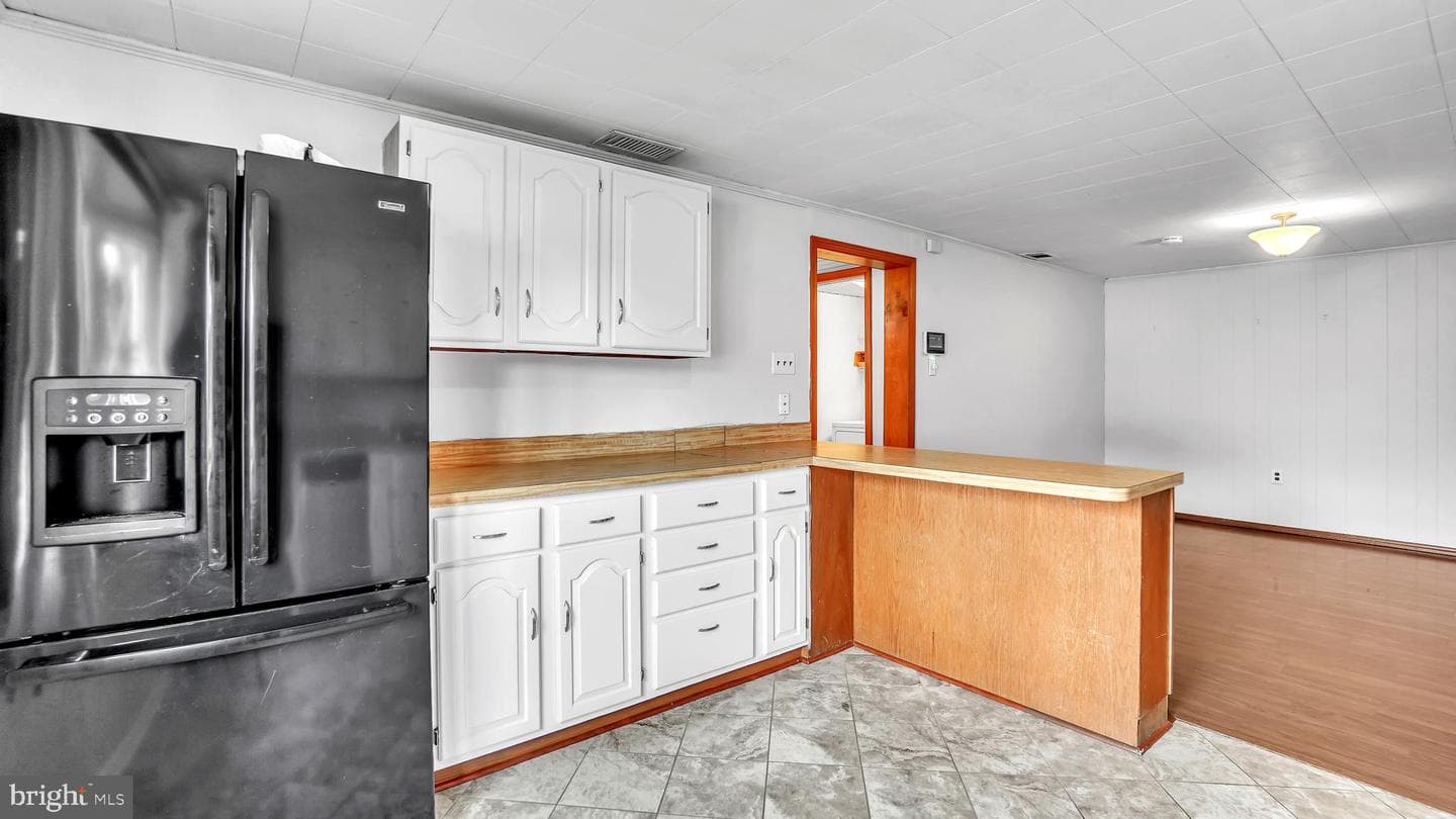 331 Clyde Avenue photo 11