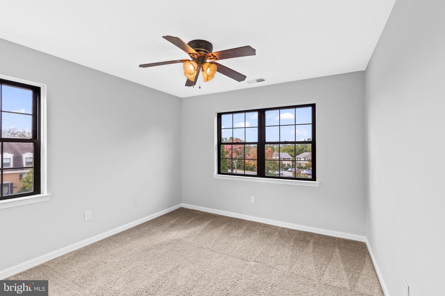 10 Choate Court #10e photo 15