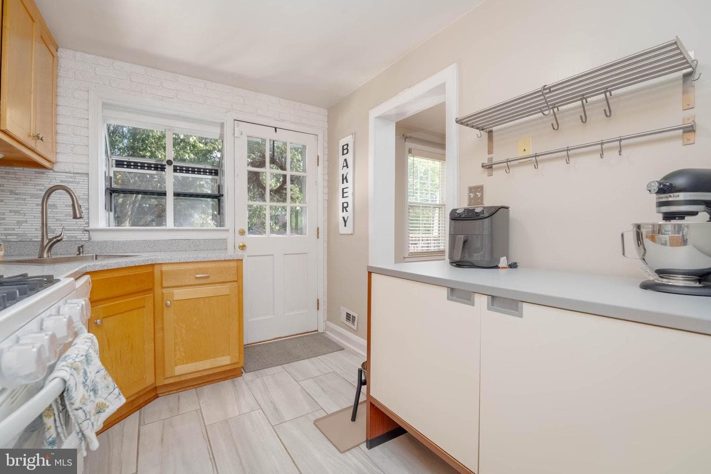 1525 Doxbury Road photo 10