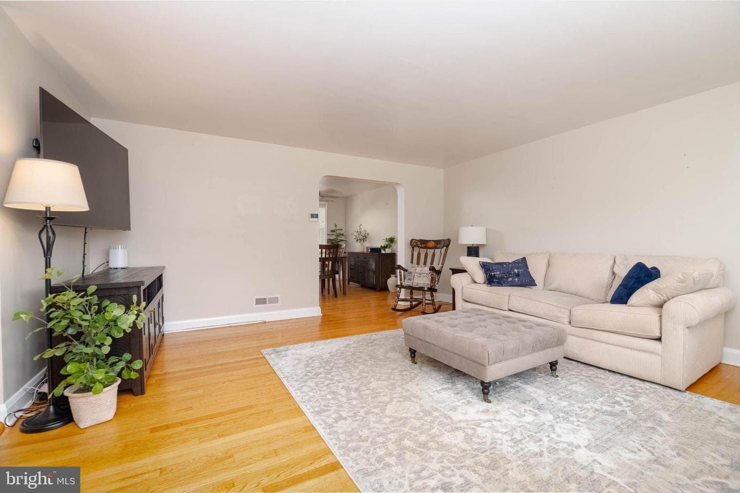 1525 Doxbury Road photo 6