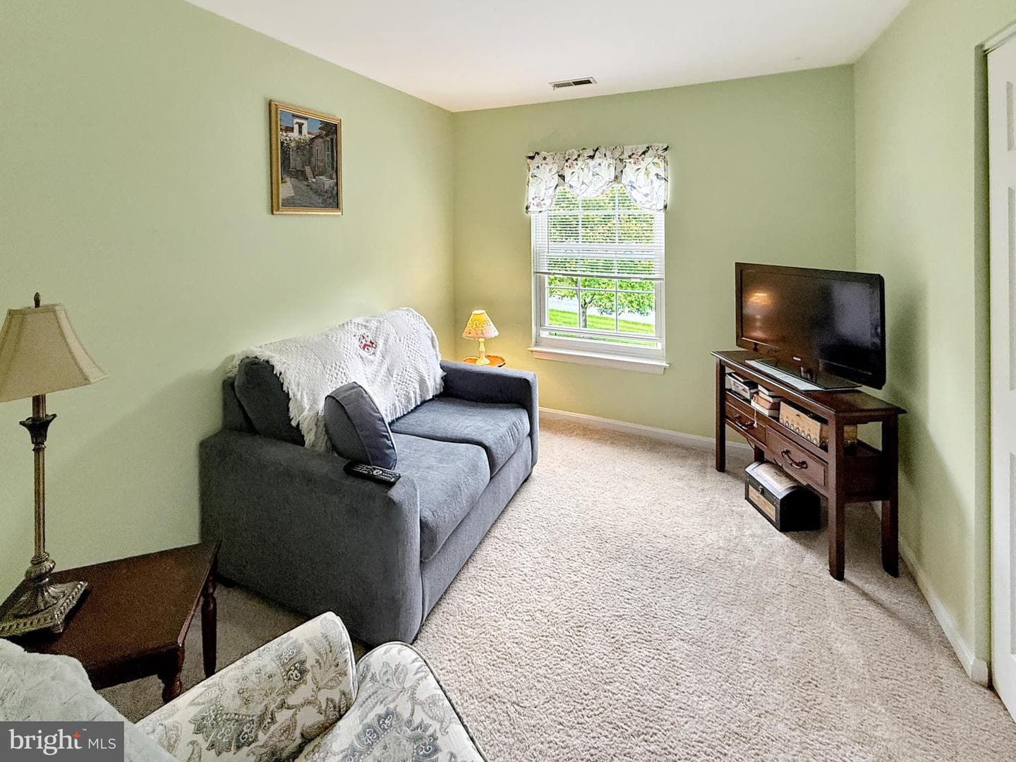 1 Ginford Place #202 photo 11