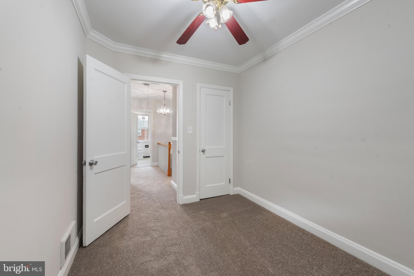 238 Medwick Garth E photo 18