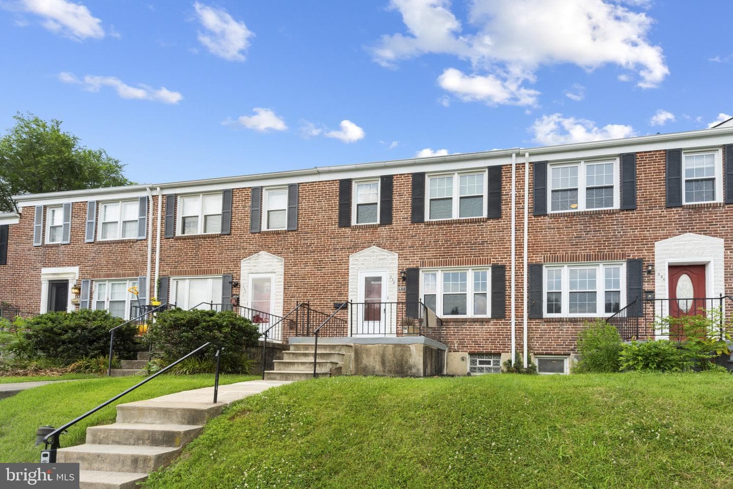 238 Medwick Garth E photo 31