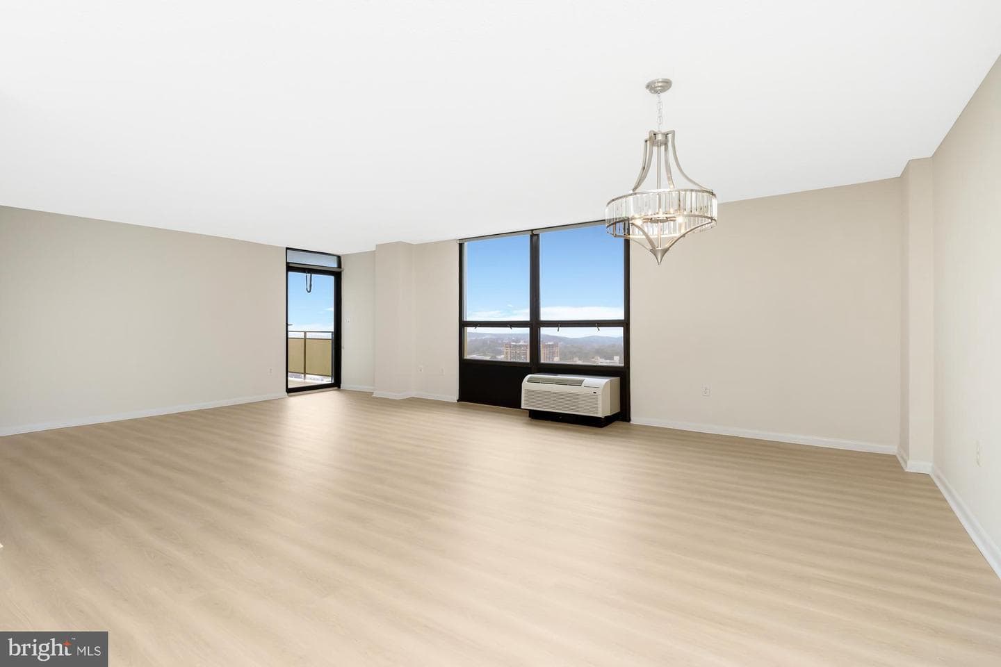 205 E Joppa #2706 photo 2