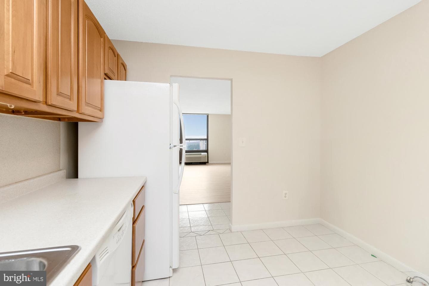 205 E Joppa #2706 photo 21