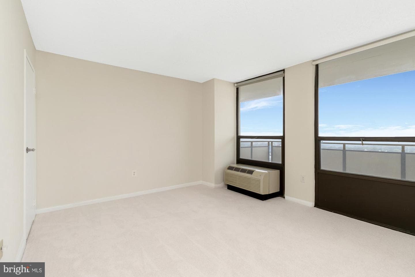 205 E Joppa #2706 photo 29