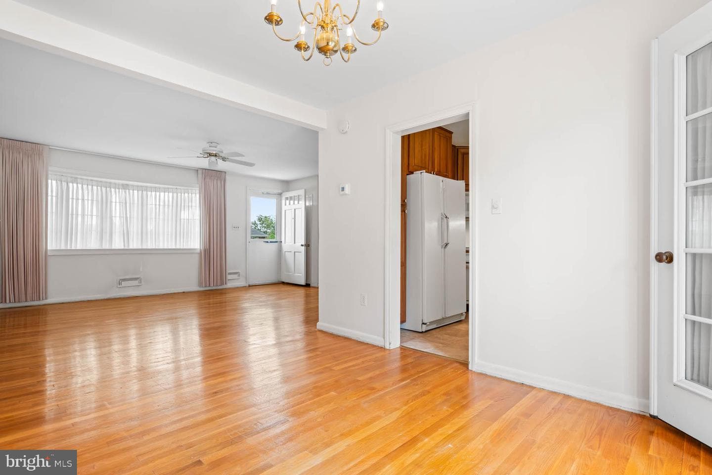 210 Rothwell Drive photo 14