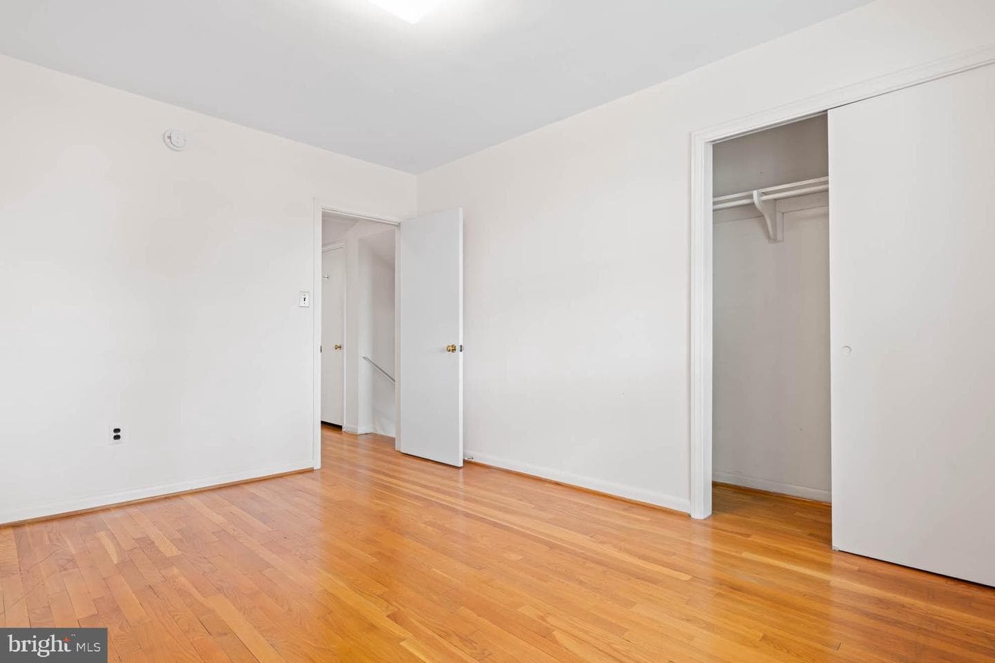 210 Rothwell Drive photo 29