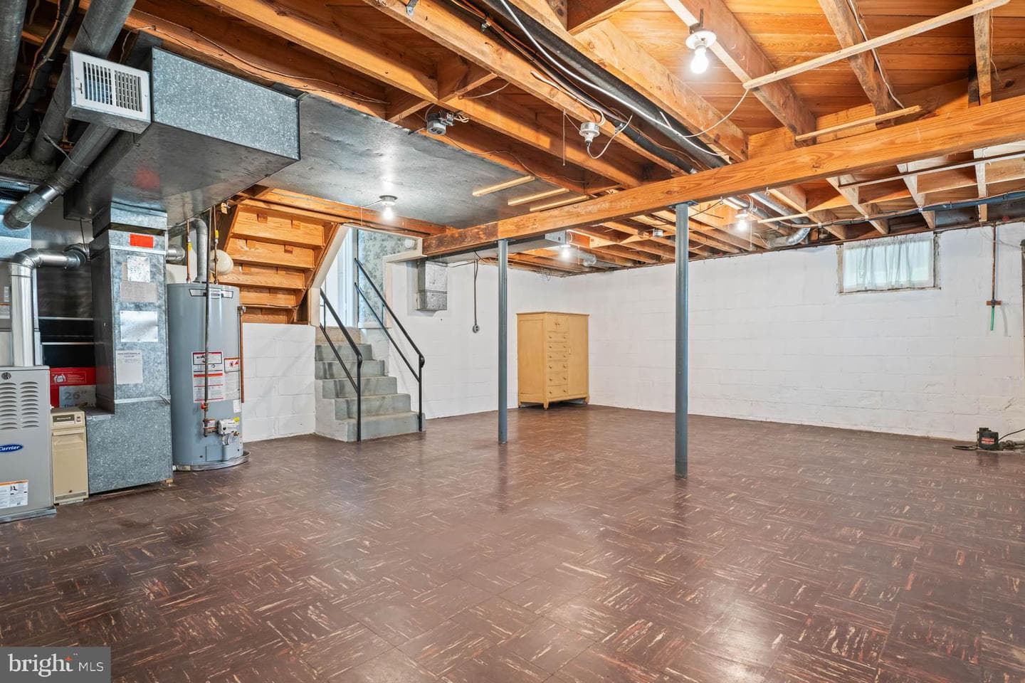 210 Rothwell Drive photo 40