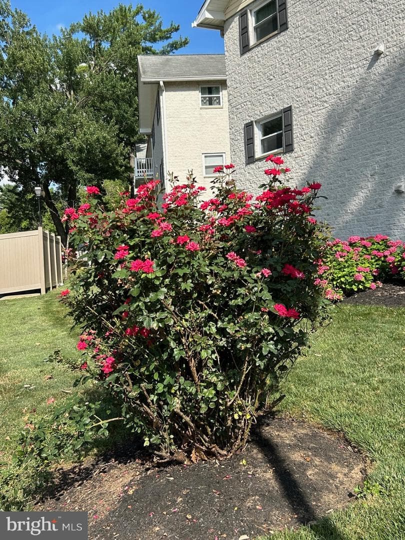 6 Warren Lodge Ct #2d photo 4