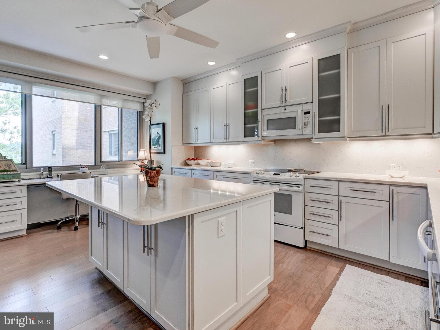 11 Slade Avenue #410 photo 13